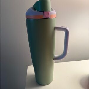 Pastel Green Insulated Mug with Handle 40oz